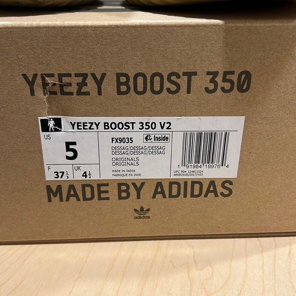 YEEZY BOOST 350 Sneakers - Picture 6 of 6